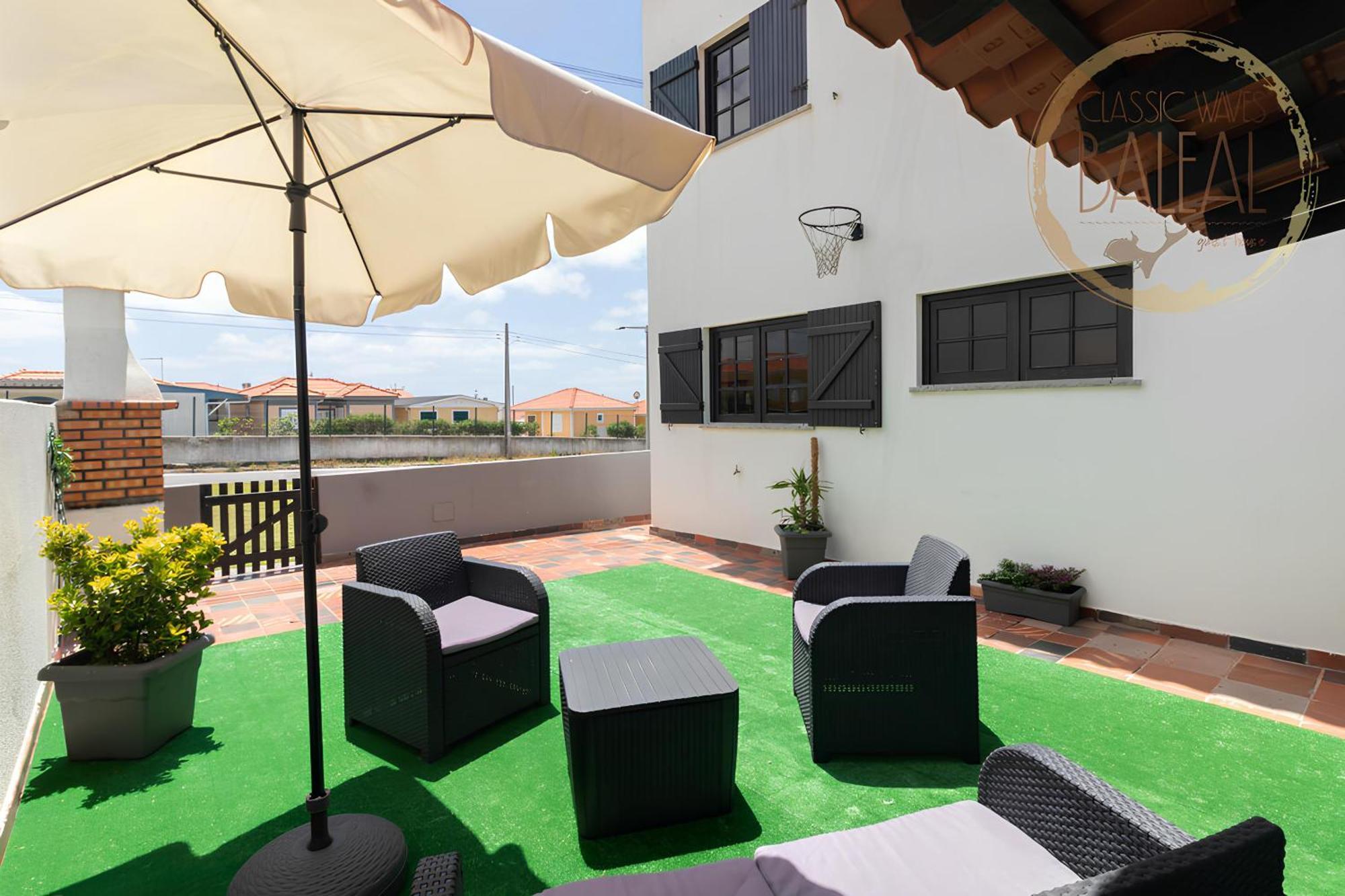 Baleal Classic Waves Guest House מראה חיצוני תמונה